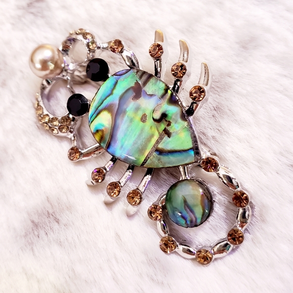 Orange crystal abalone inlay scorpion brooch - Picture 7 of 12